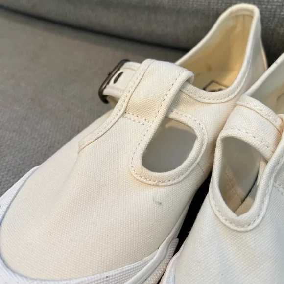 NWOB Vans Style 93 Mary Jane Cream Canvas Buckle Slip-On Sneakers Size 7.5 - Picture 4 of 12